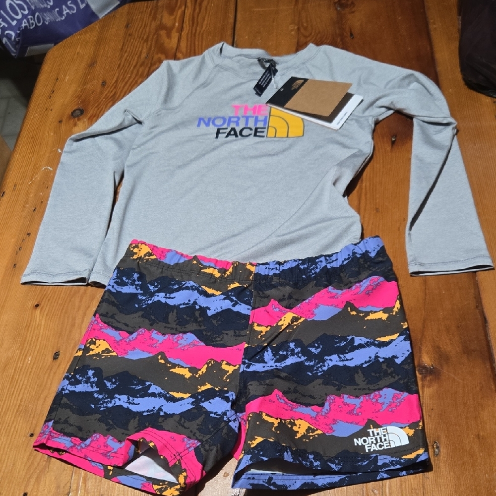 Nwt The North Face Kids Gray Rashguard with Multicolor Shorts Sun set Sz 5